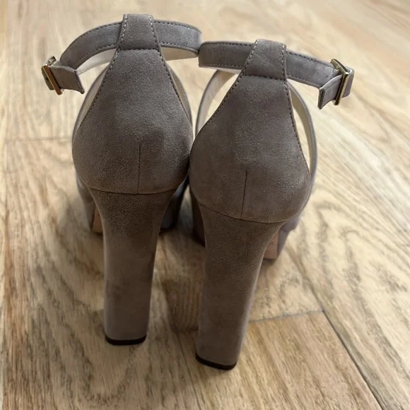 Jimmy Choo Joyce 120 - Size 37.5 - Picture 3 of 5